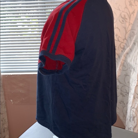 Vintage Canuck shirt fits like women’s medium - Picture 5 of 5